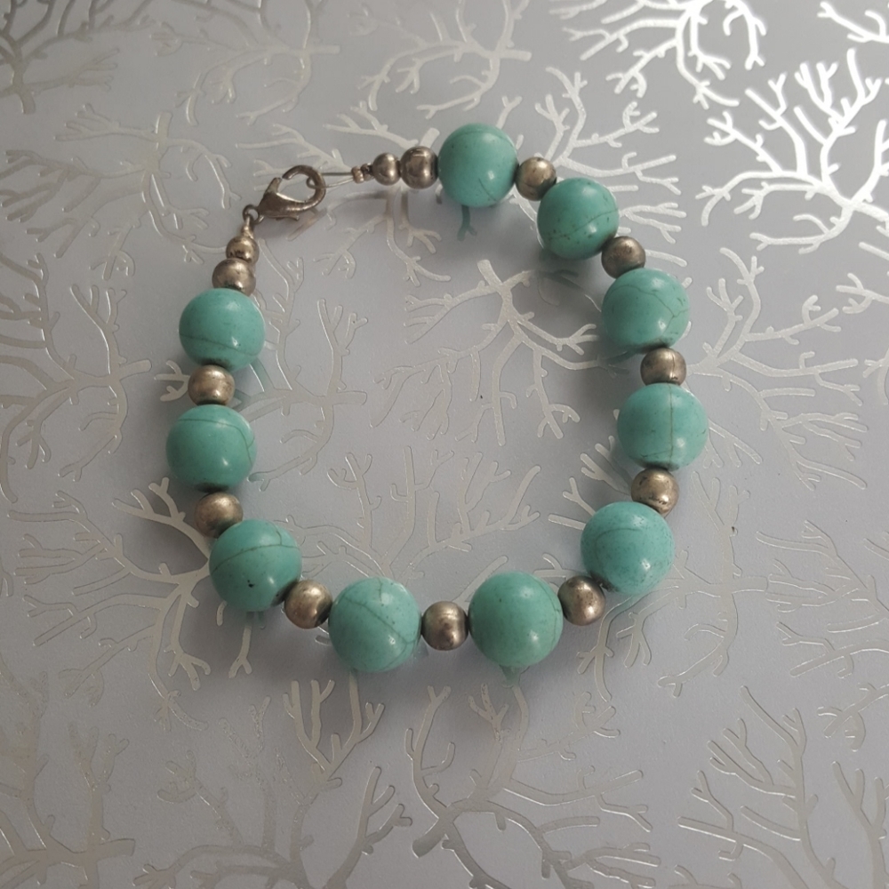 Bead bracelet